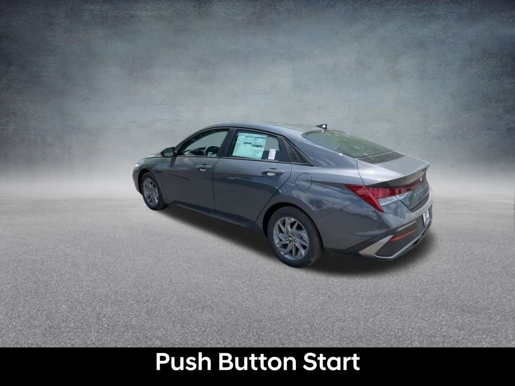 Certified 2025 Hyundai Elantra Hybrid FWD image 7