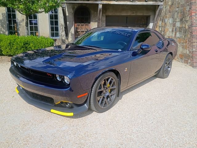 Used 2017 Dodge Challenger R/T Scat Pack w/ Leather Interior Group RWD image 6