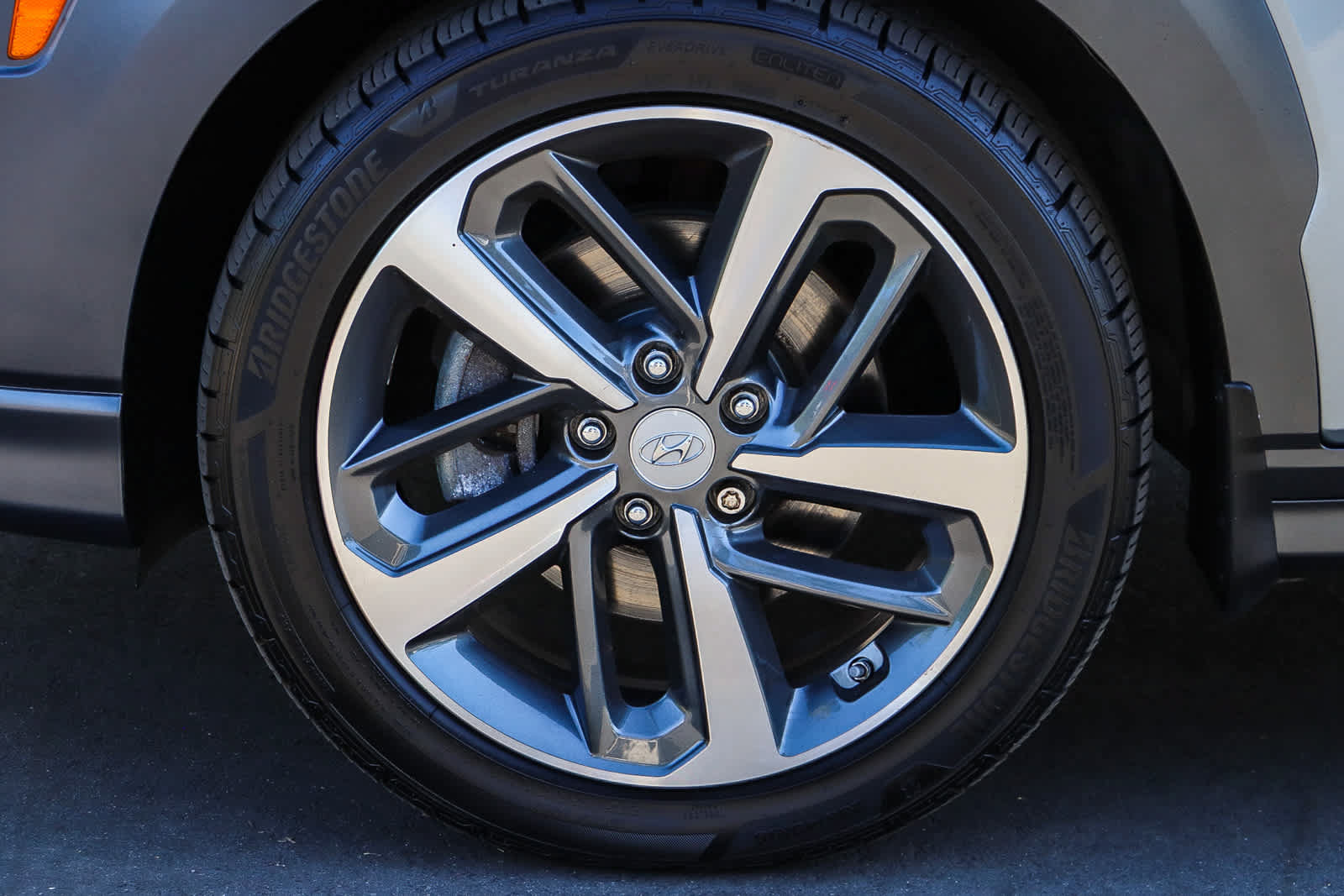 Used 2021 Hyundai Kona Limited w/ Cargo Package AWD/4WD image 9