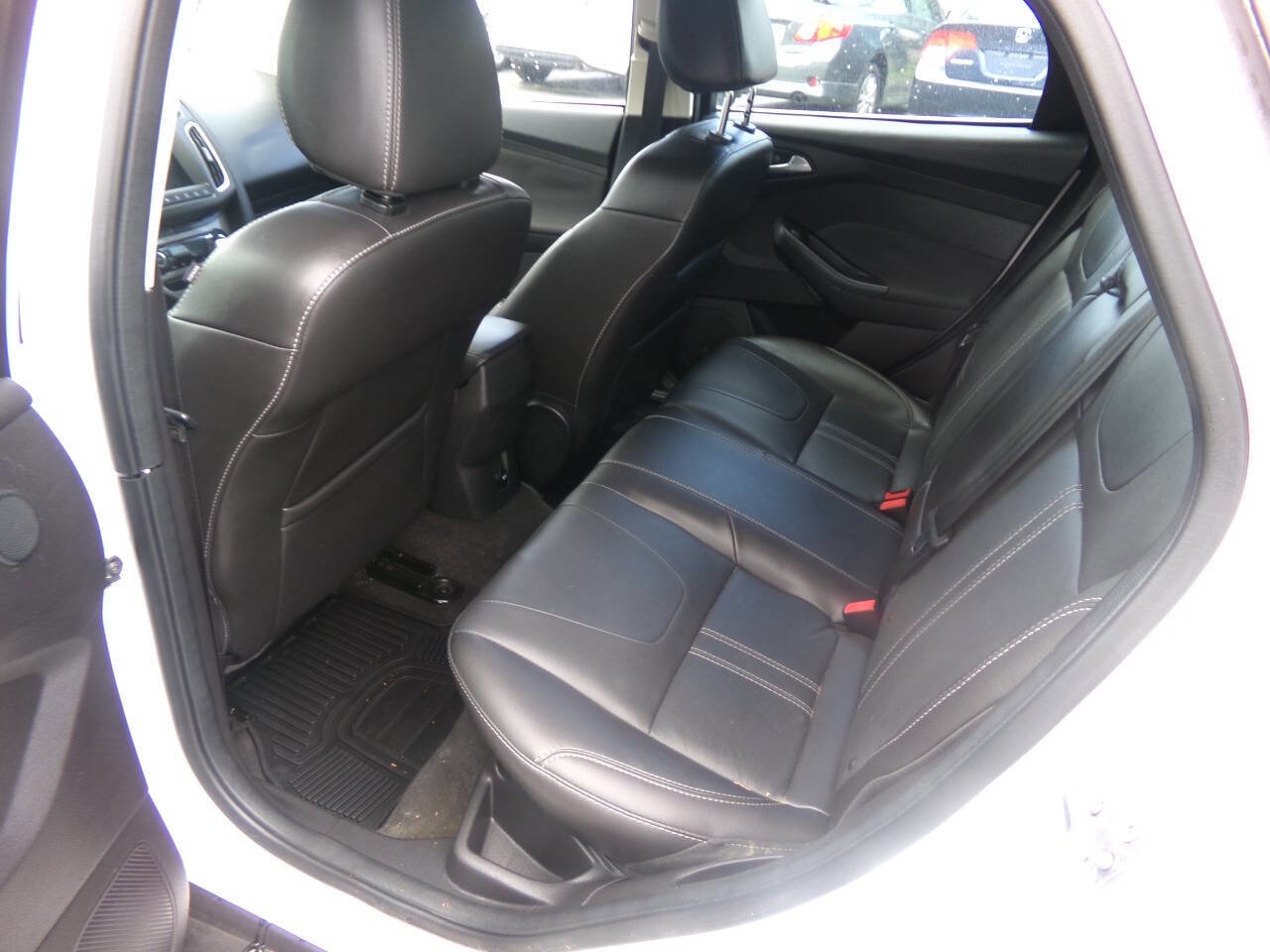 Used 2012 Ford Focus SEL image 7