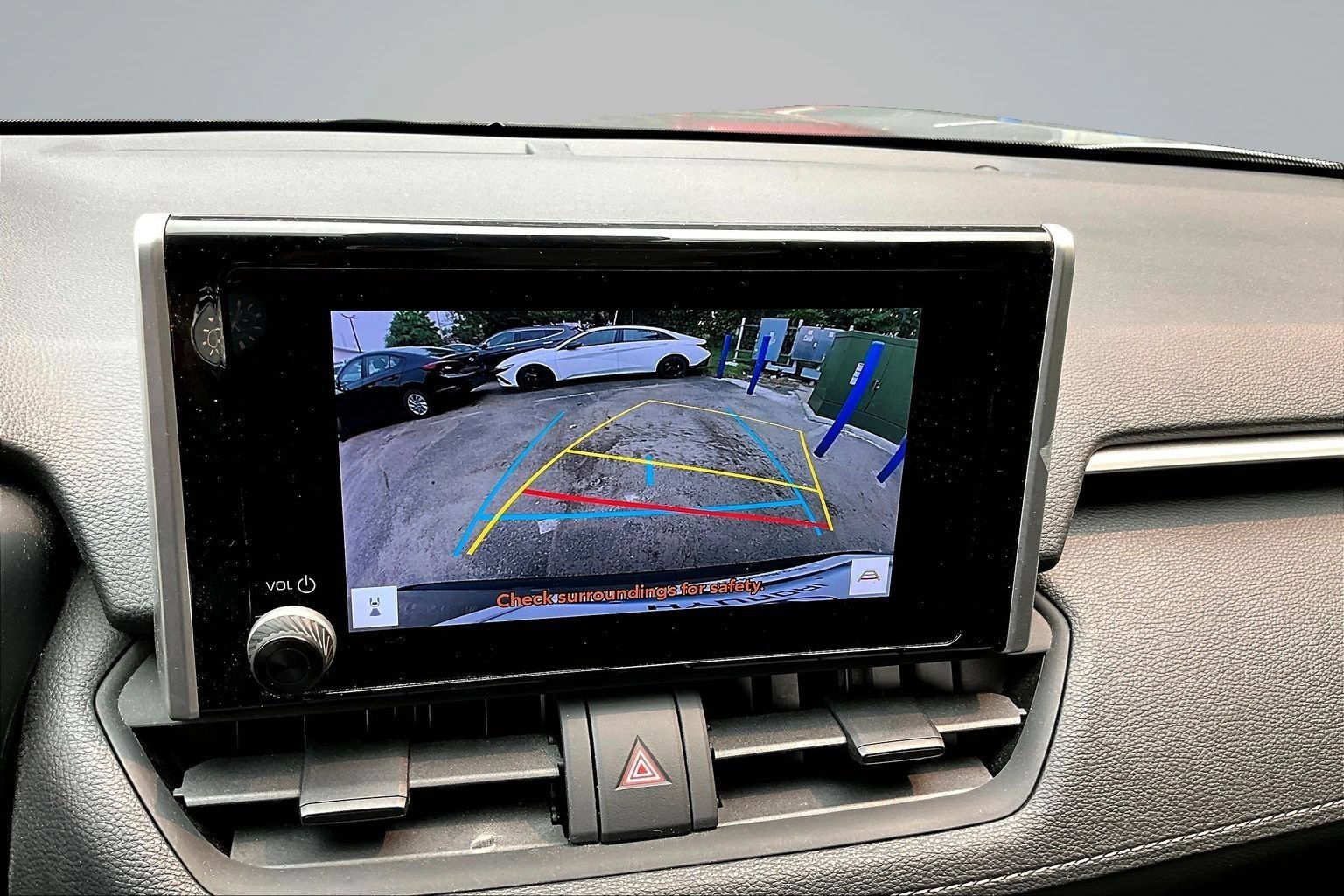 Used 2023 Toyota RAV4 XLE AWD/4WD image 12