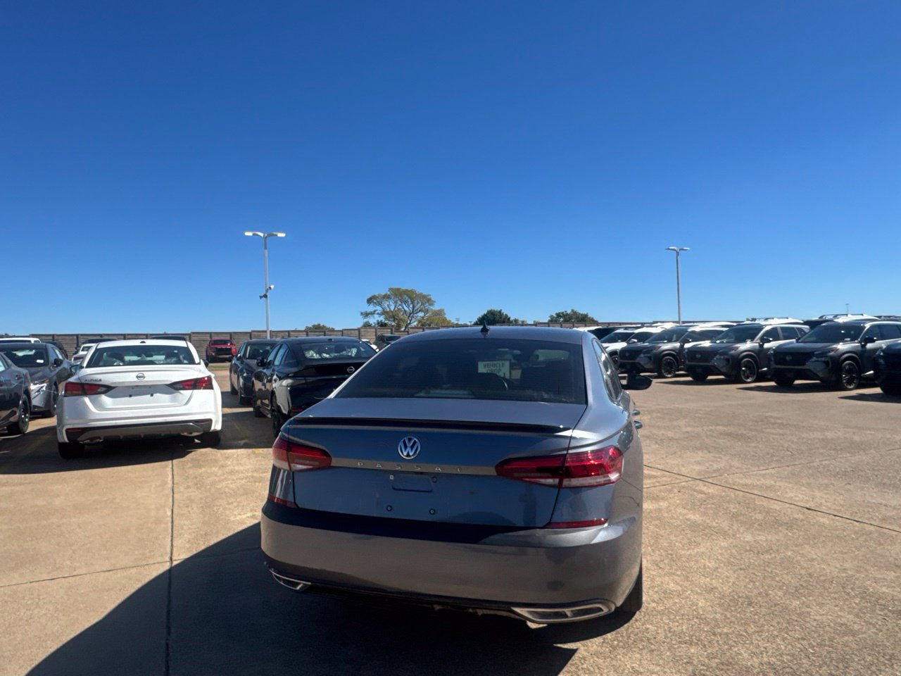 Used 2022 Volkswagen Passat 2.0T R-Line FWD image 22