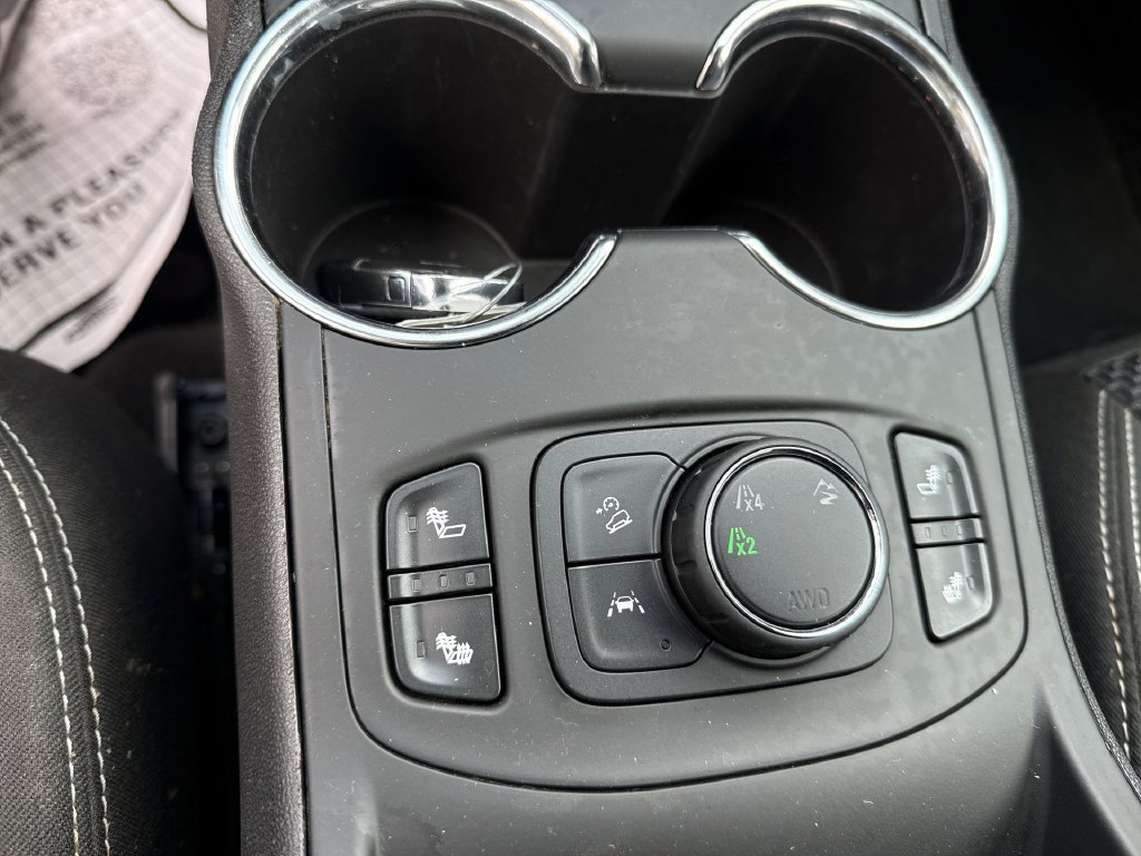 Used 2024 GMC Terrain SLE w/ Driver Convenience Package AWD/4WD image 29