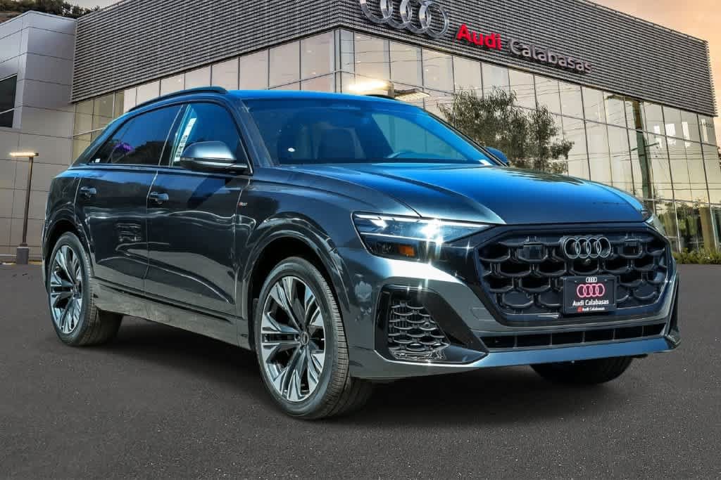 New 2027 Audi Q8 Premium Plus AWD/4WD image 3