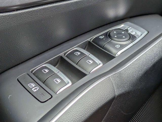 Used 2024 Kia Sorento S w/ Panoramic Sunroof Package image 29