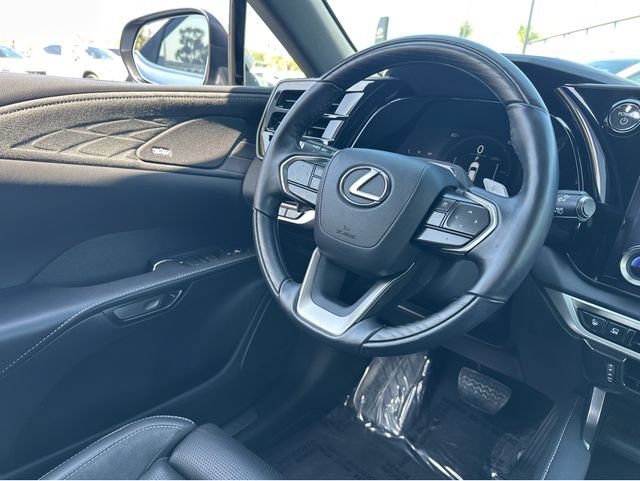 Certified 2026 Lexus RX 450h AWD w/ Convenience Package image 13