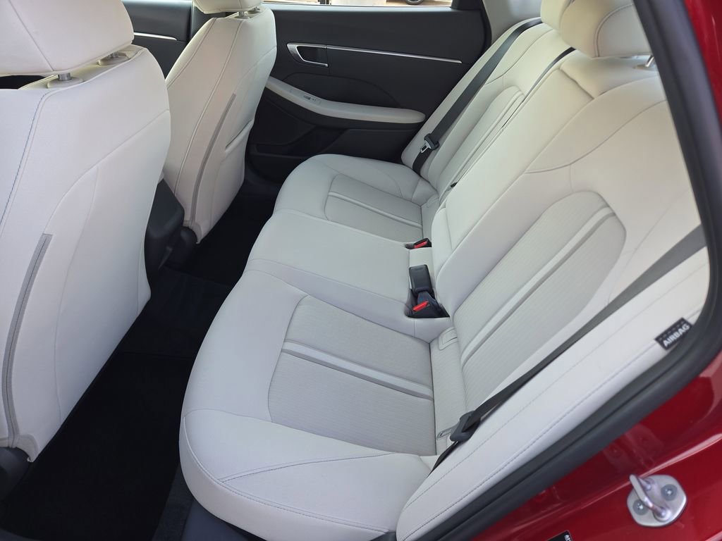 Used 2023 Hyundai Sonata SEL w/ Cargo Package image 15