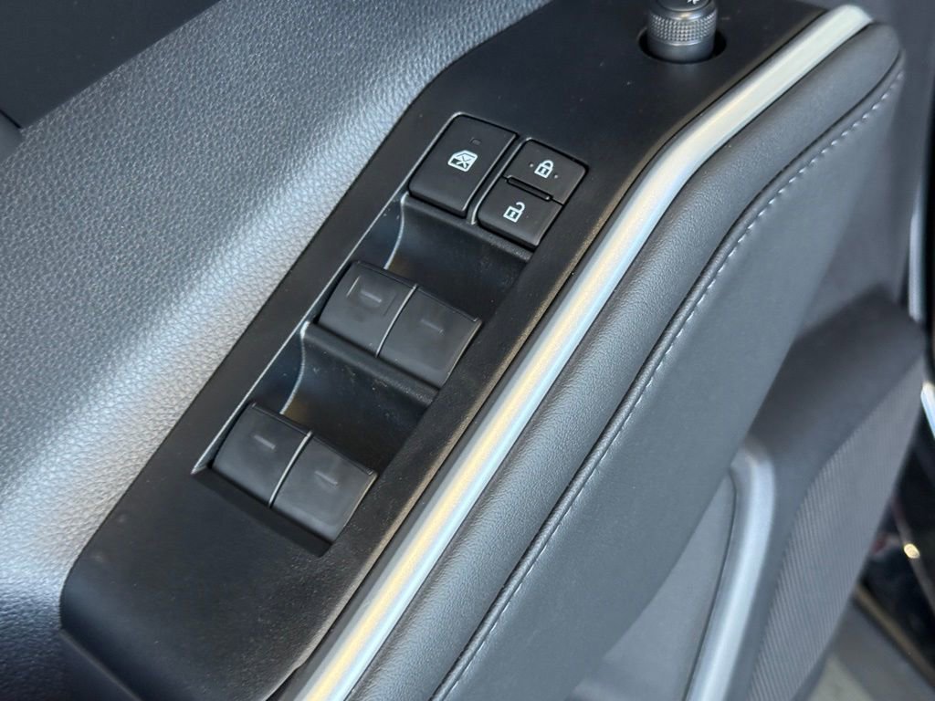 New 2025 Toyota Highlander XLE image 15