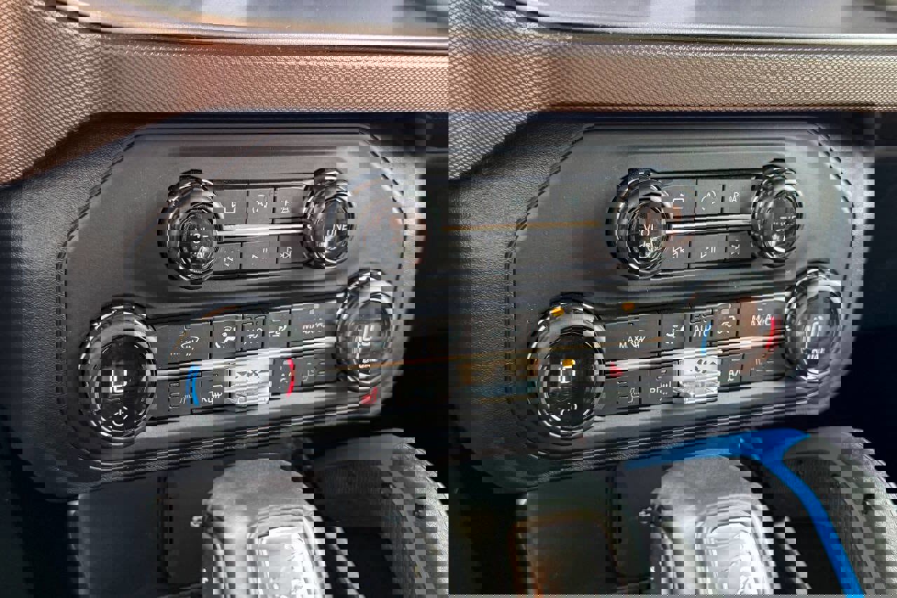 Used 2023 Ford Bronco Outer Banks image 28