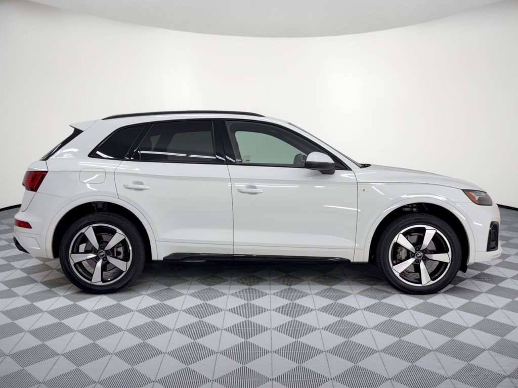 Used 2023 Audi Q5 2.0T Premium Plus w/ Premium Plus Package AWD/4WD image 8