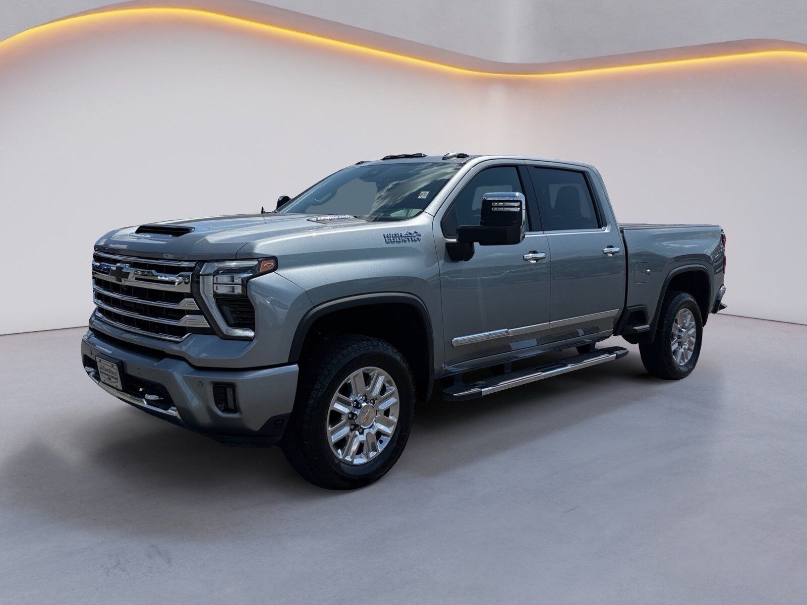 Used 2024 Chevrolet Silverado 2500 High Country w/ High Country Premium Package AWD/4WD image 7