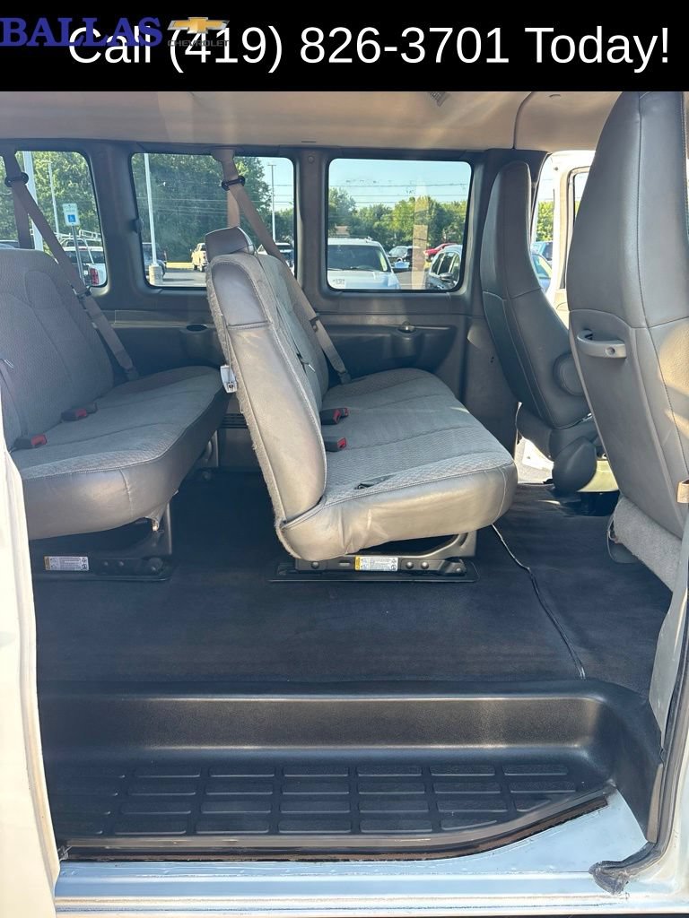 Used 2019 Chevrolet Express 3500 LS RWD image 15
