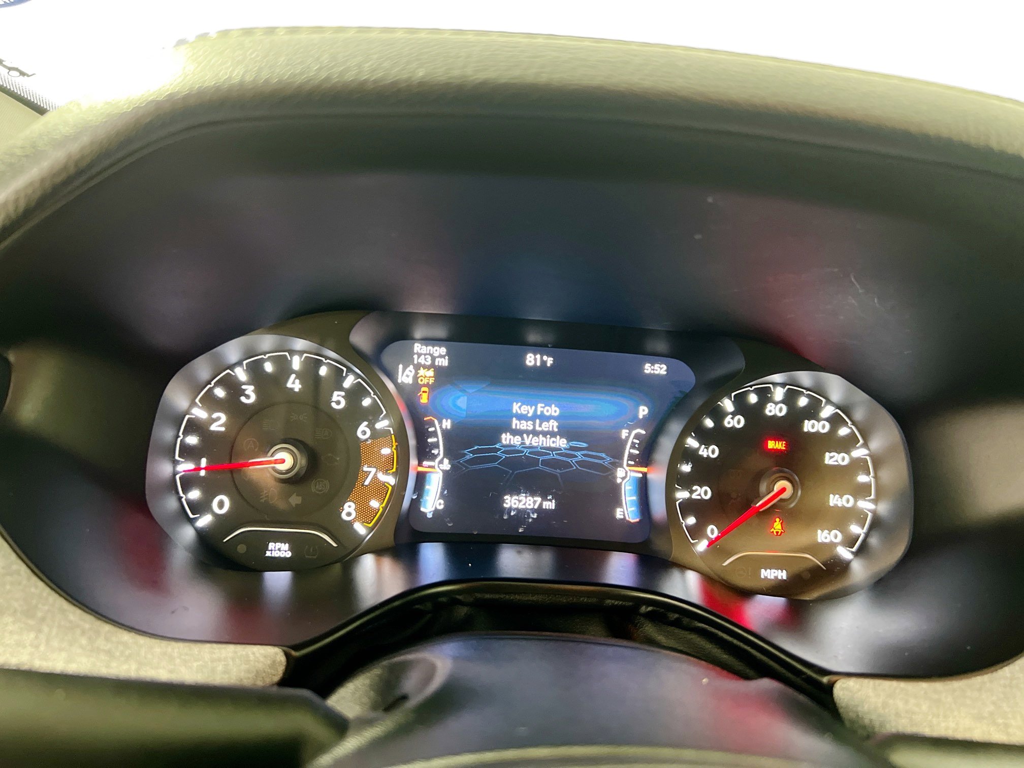 Used 2024 Jeep Compass Latitude image 23