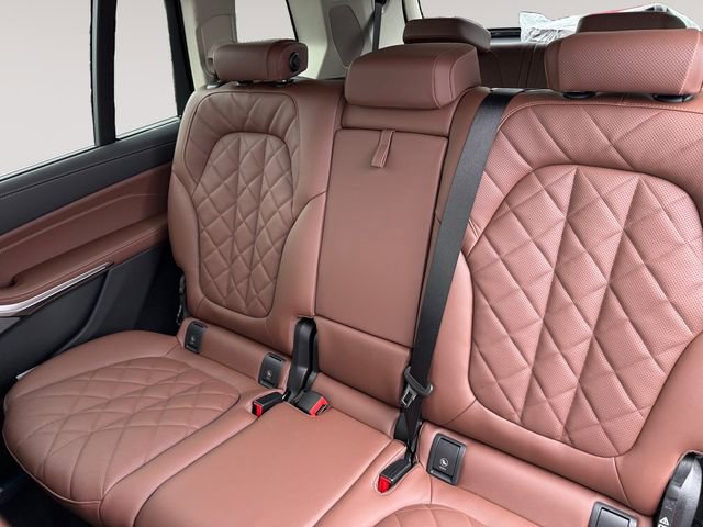 New 2026 BMW X7 xDrive40i AWD/4WD image 13