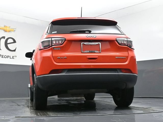 Used 2018 Jeep Compass Sport w/ Cold Weather Group AWD/4WD image 54