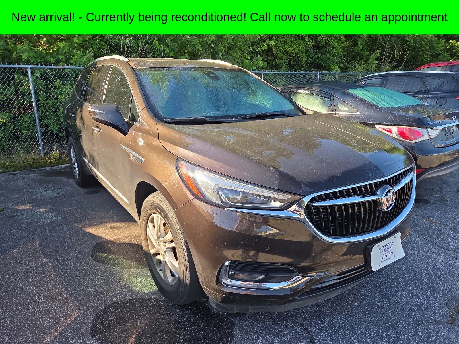 Used 2019 Buick Enclave Premium AWD/4WD image 3
