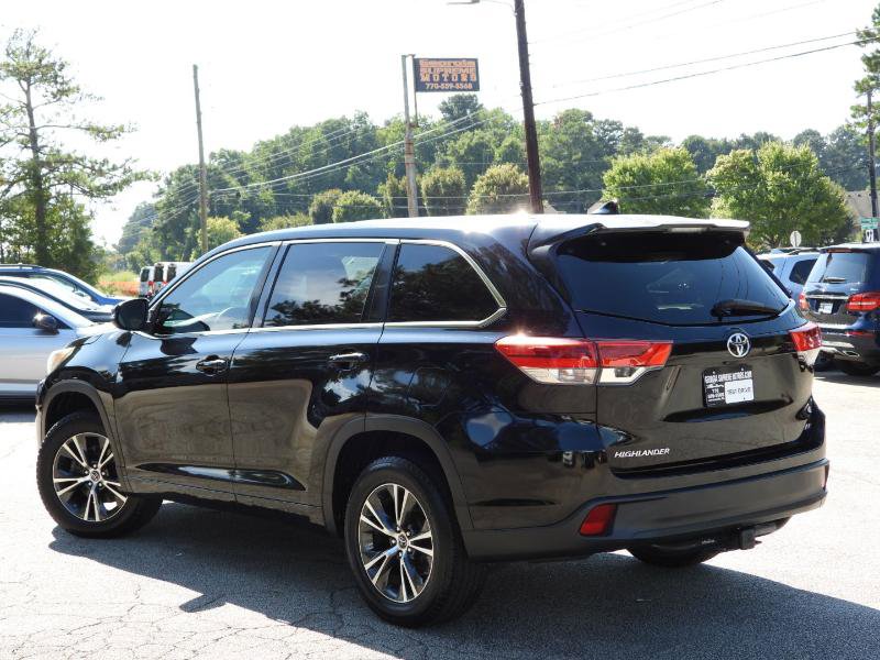 Used 2017 Toyota Highlander Plus image 14