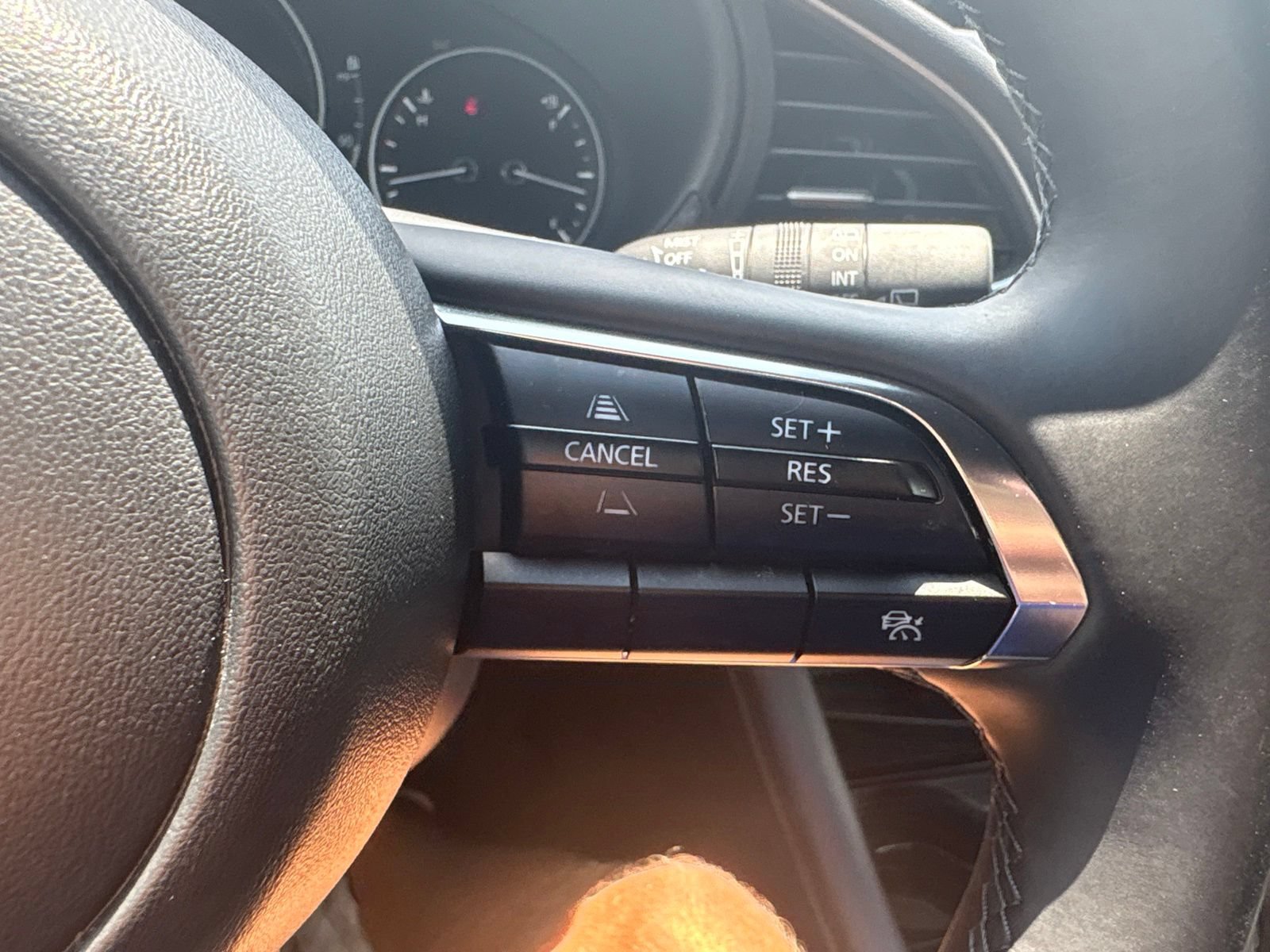 Used 2025 MAZDA MAZDA3 s Sport FWD image 19