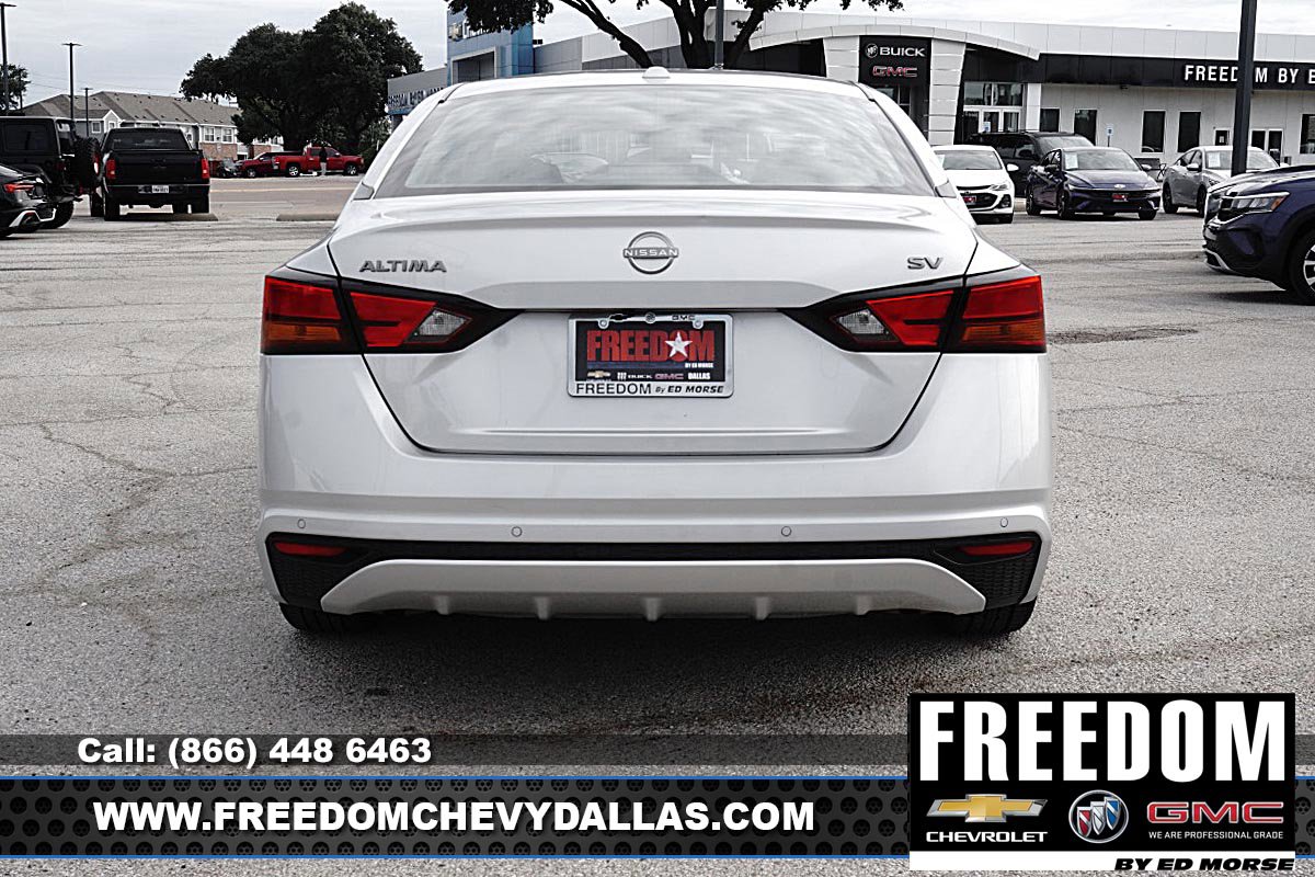 Used 2024 Nissan Altima 2.5 SV FWD image 36