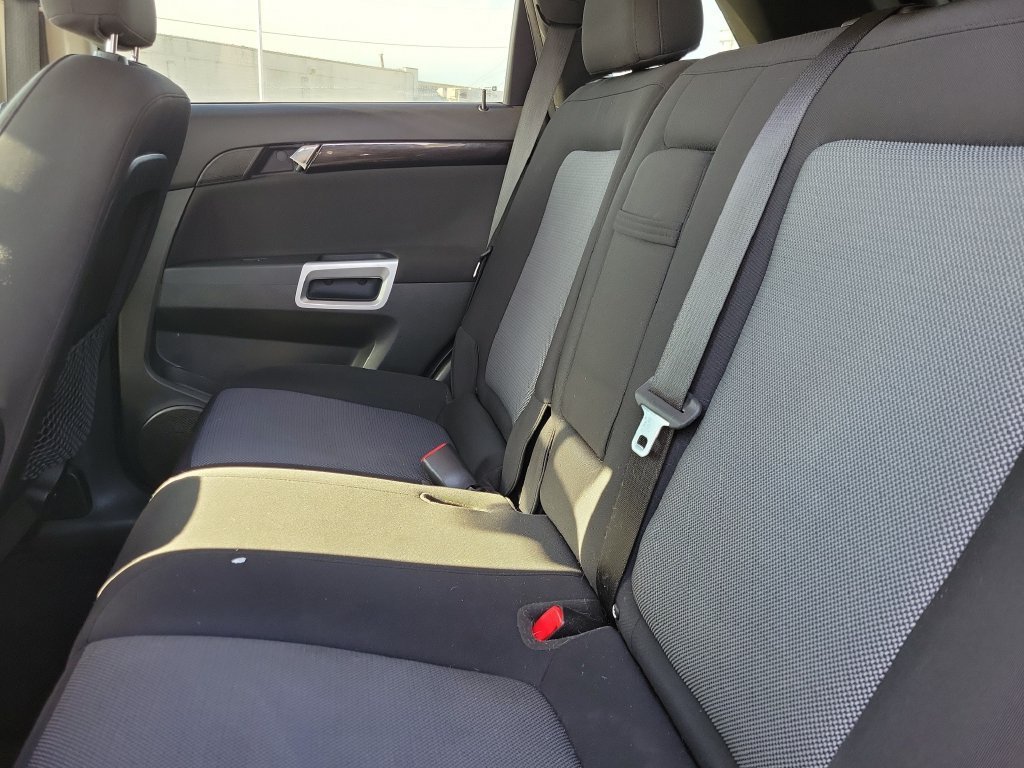 Used 2014 Chevrolet Captiva Sport LS FWD image 9