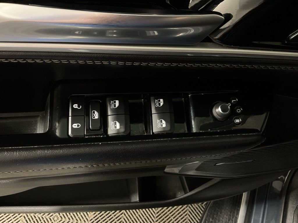 Used 2023 Jeep Wagoneer Series III w/ Preferred Equipment Group image 21