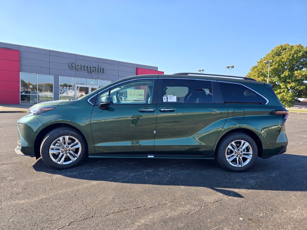 New 2026 Toyota Sienna XLE FWD image 14