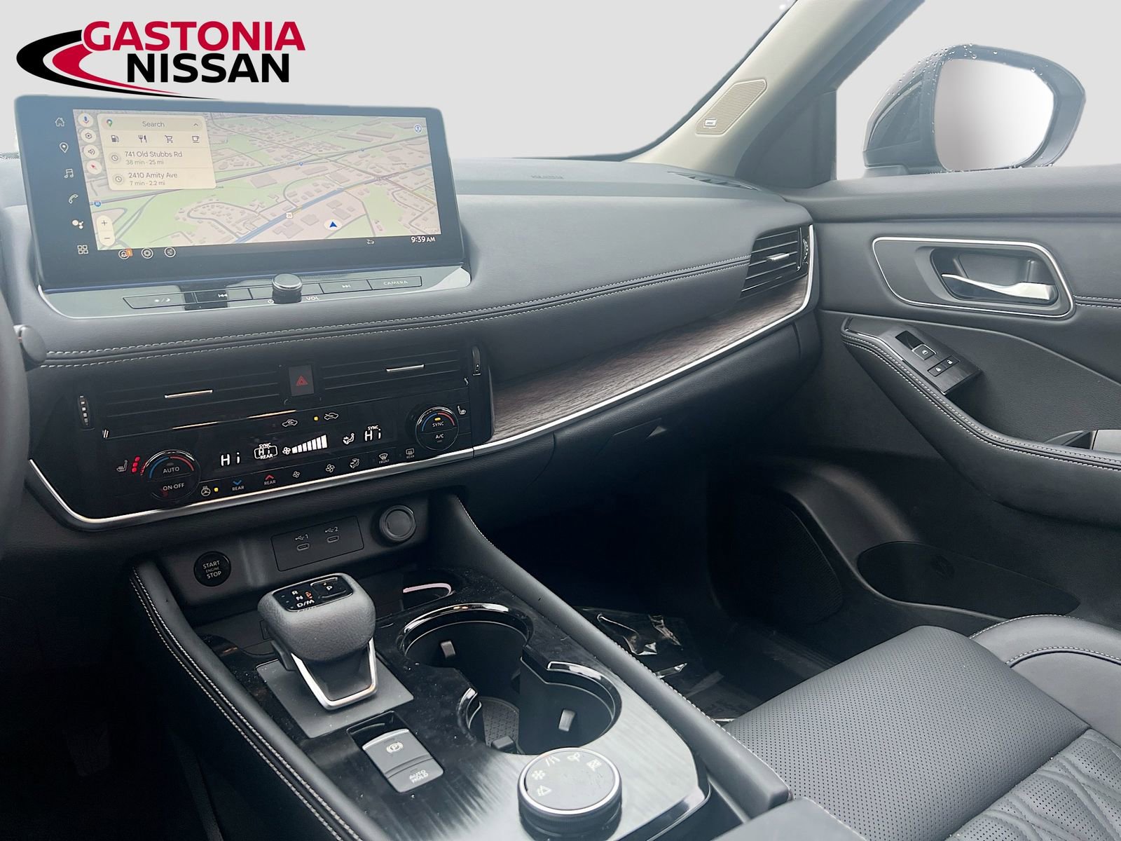 Used 2026 Nissan Rogue Platinum w/ Platinum Premium Package image 32