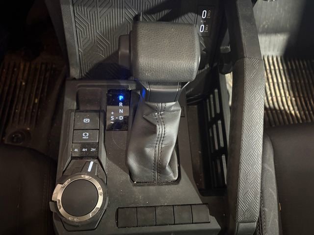 Used 2025 Toyota Tacoma SR image 13