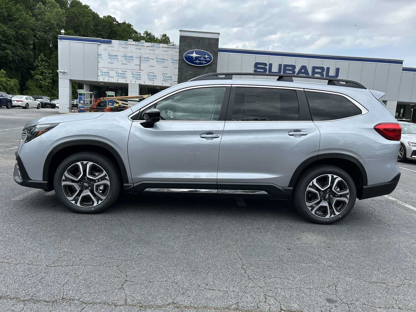 New 2026 Subaru Ascent Limited w/ Popular Package #2 AWD/4WD image 2