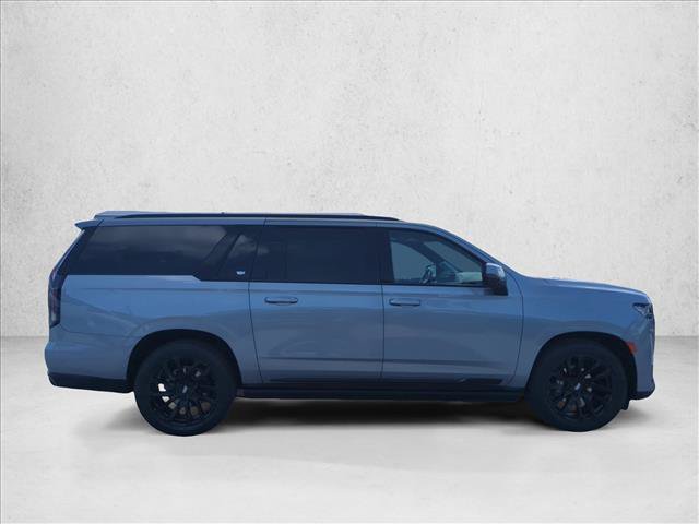Used 2024 Cadillac Escalade ESV Sport Platinum w/ LPO, ONYX Package AWD/4WD image 4