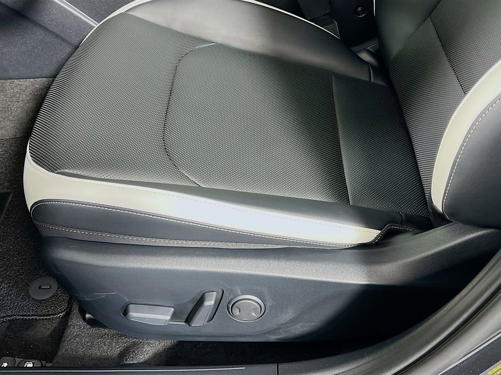 New 2026 Kia K4 GT-Line image 13