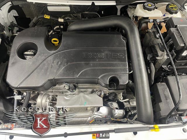 Used 2024 GMC Terrain SLT image 23