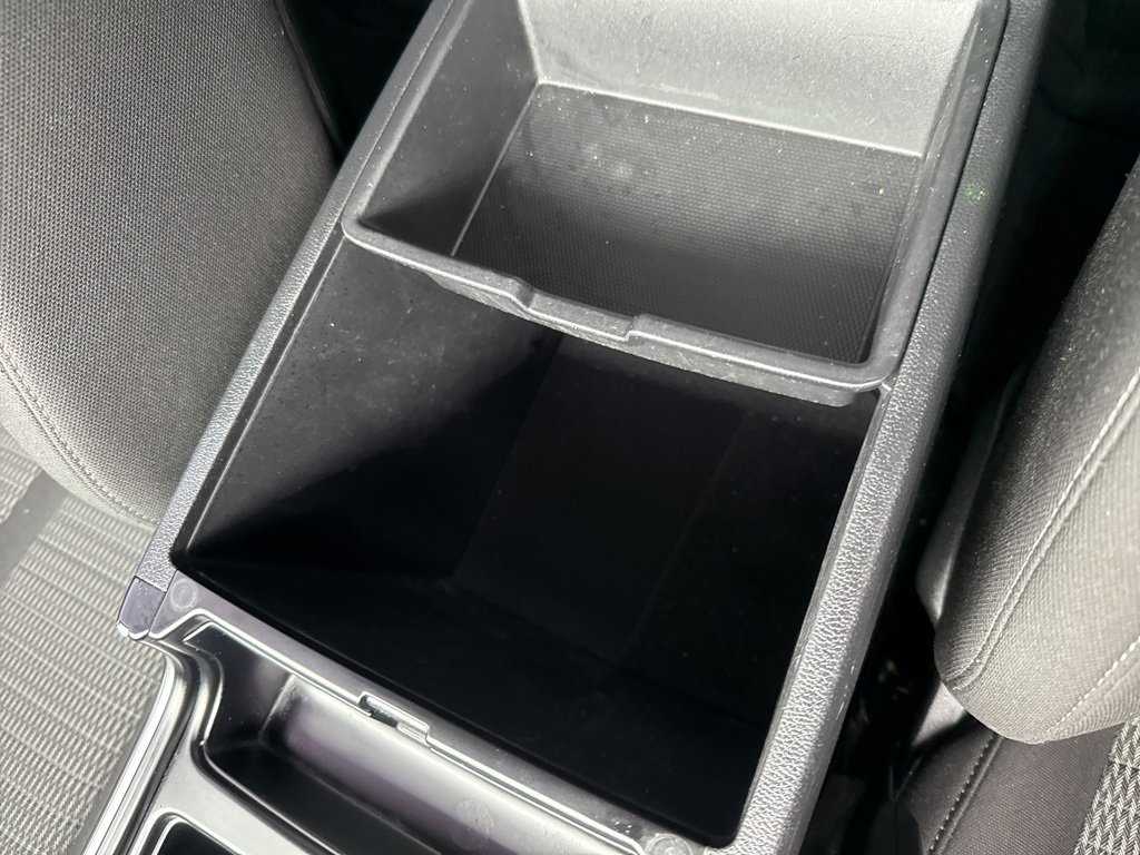 Used 2023 Kia Sorento LX image 36