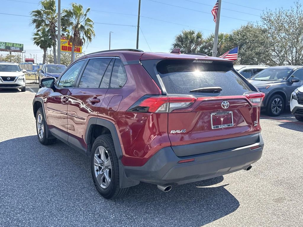 Used 2022 Toyota RAV4 XLE image 6