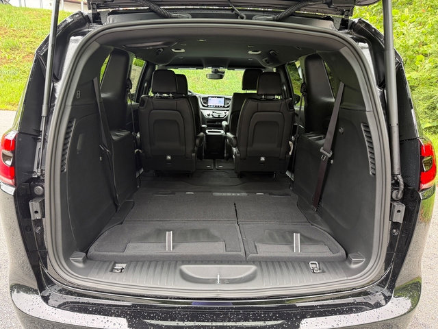 New 2026 Chrysler Pacifica Select image 20