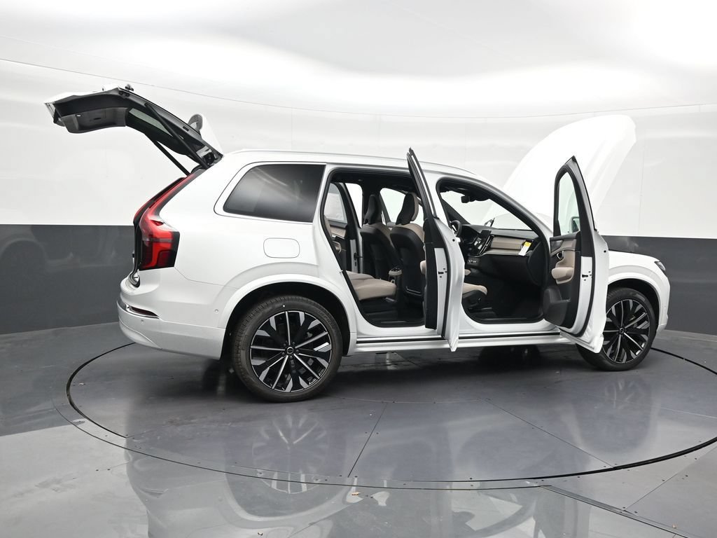 New 2026 Volvo XC90 T8 Plus w/ Protection Package Premier AWD/4WD image 29
