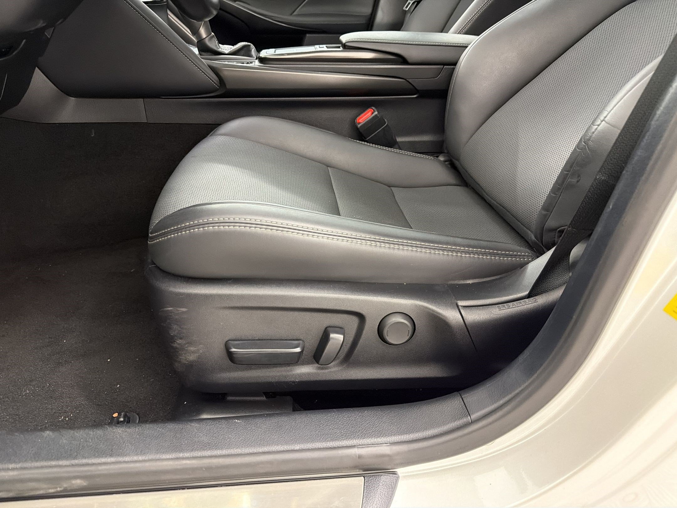 Certified 2024 Lexus IS 300 w/ Premium Package RWD image 15