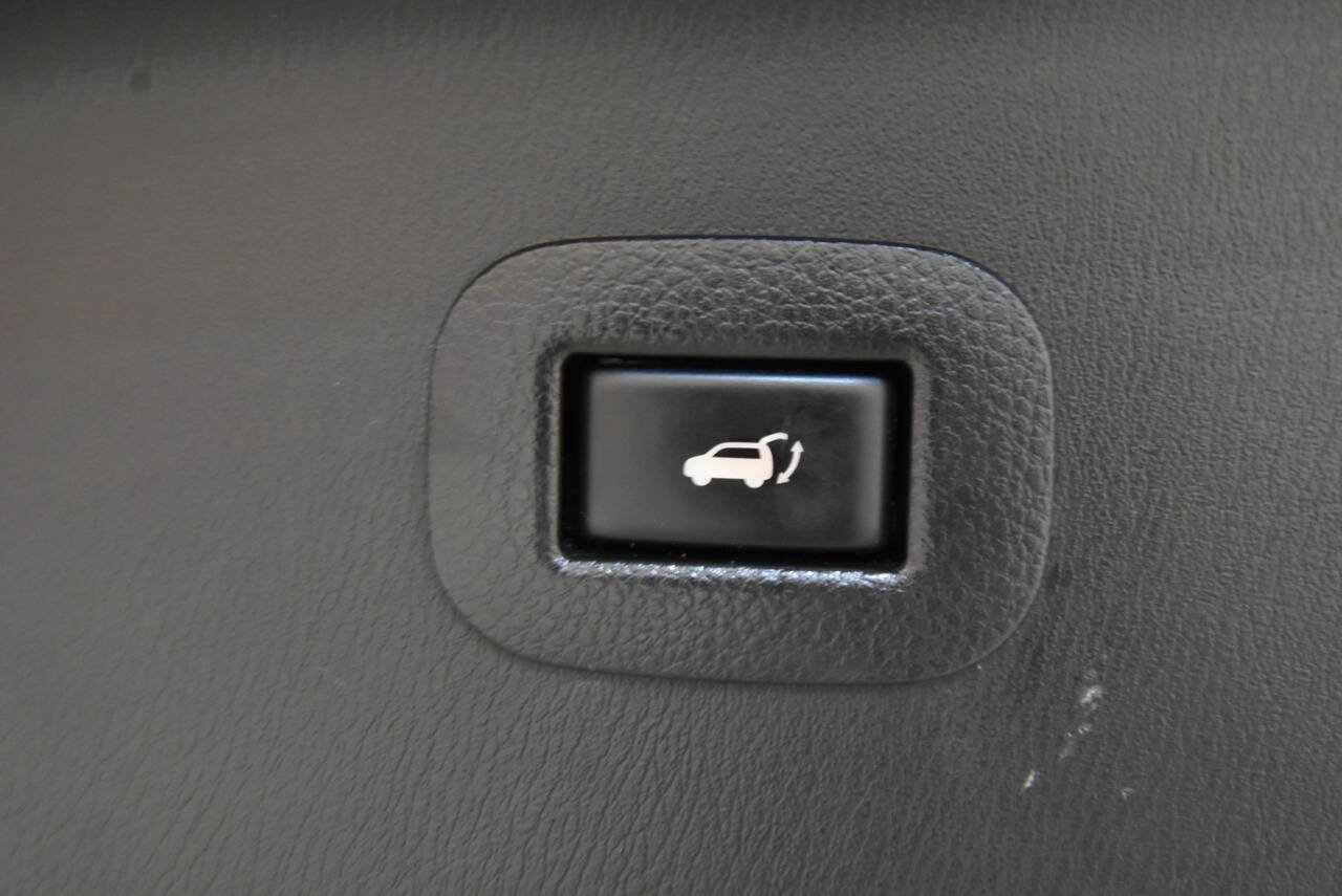 Used 2018 Nissan Armada SV w/ Driver Package image 39