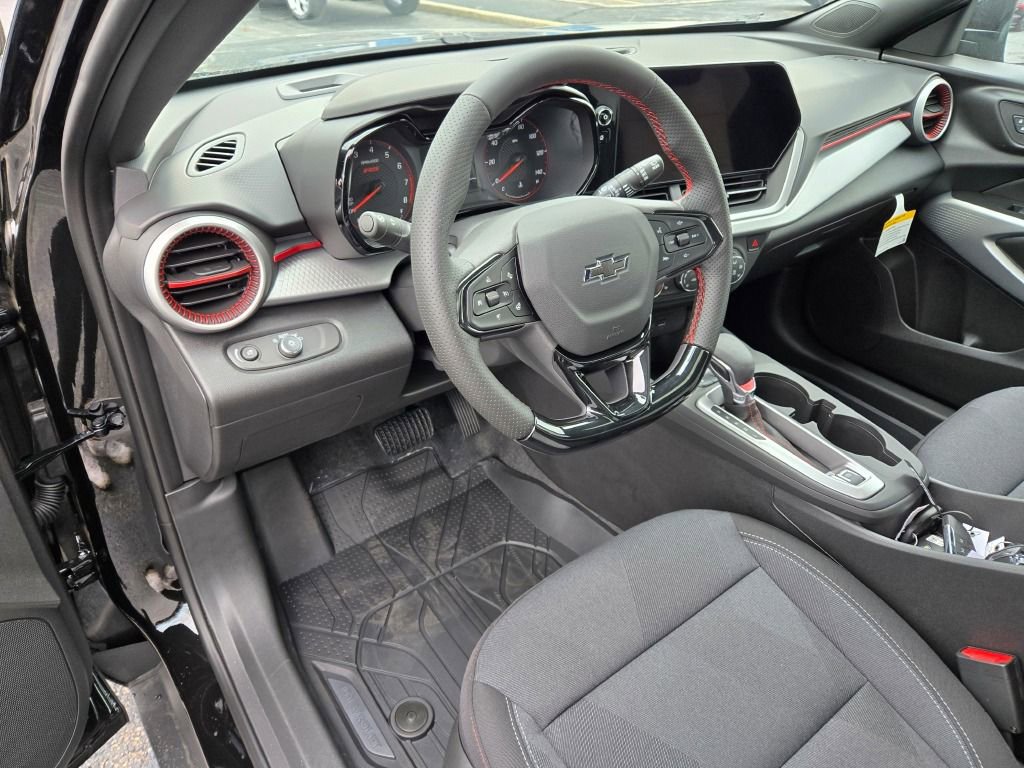 New 2026 Chevrolet Trax RS w/ Sunroof Package image 18