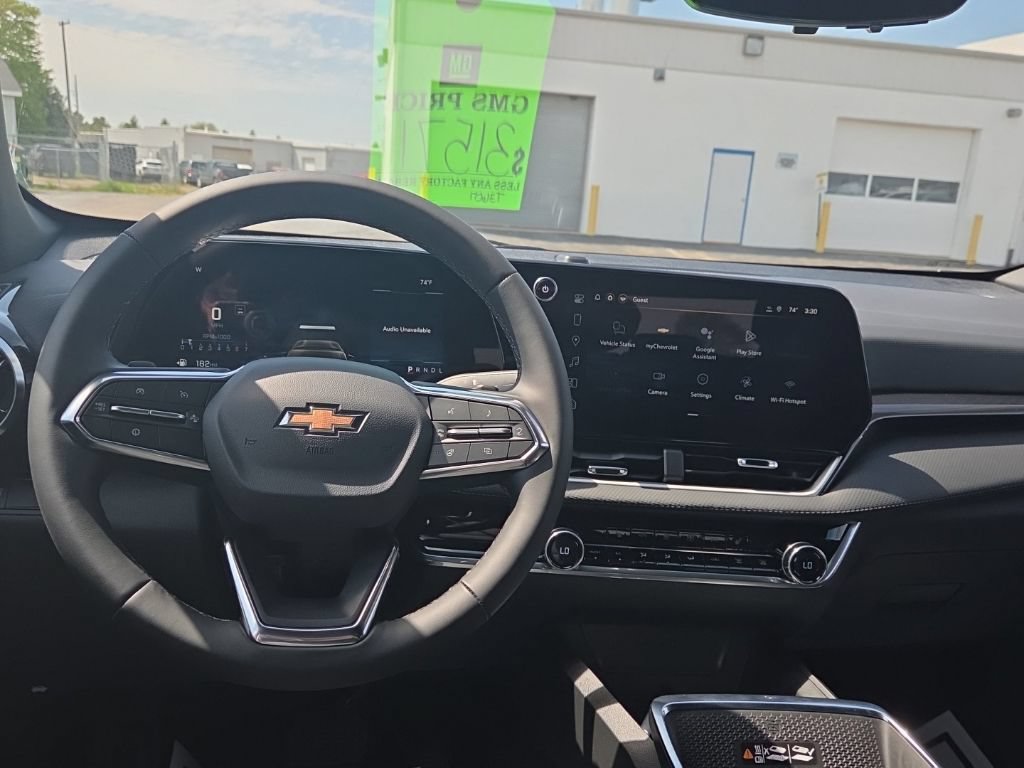 New 2026 Chevrolet Equinox LT w/ Convenience Package II FWD image 11
