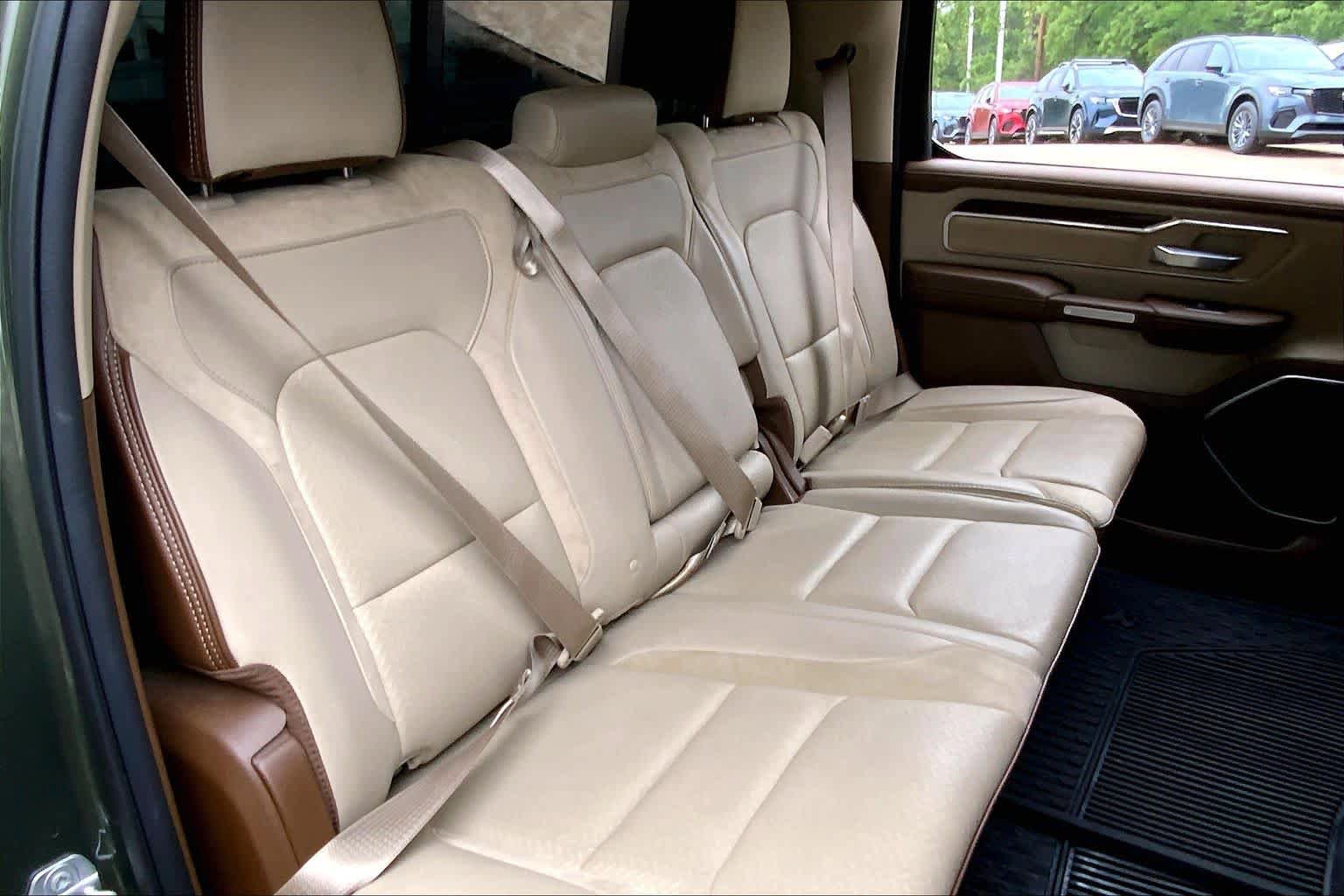 Used 2021 RAM 1500 Laramie AWD/4WD image 18