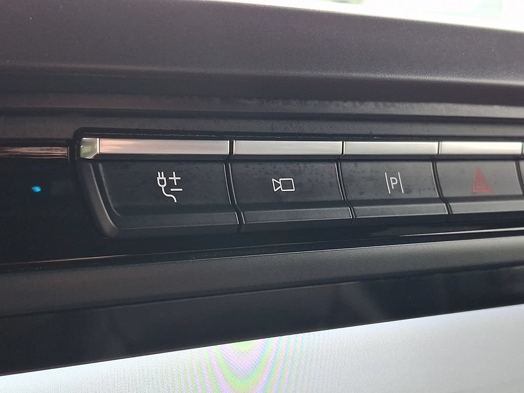 Used 2024 Ford F150 Lariat AWD/4WD image 33