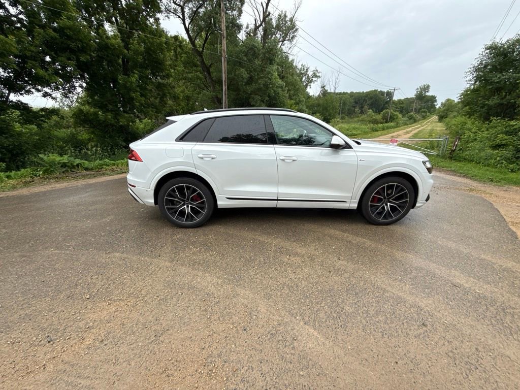 Used 2021 Audi Q8 Premium Plus AWD/4WD image 22