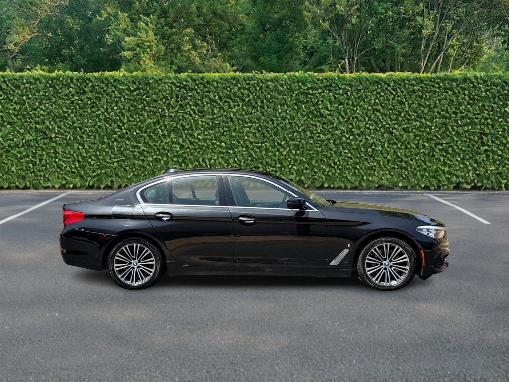 Used 2018 BMW 530e xDrive AWD/4WD image 2
