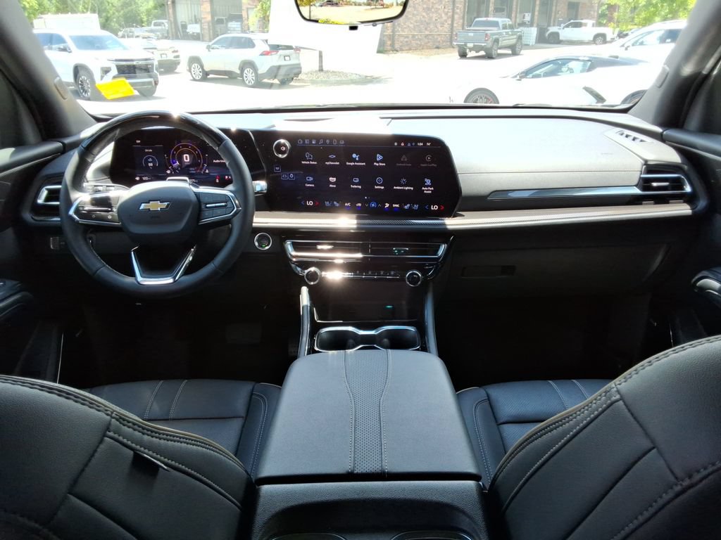 Certified 2025 Chevrolet Traverse High Country FWD image 20