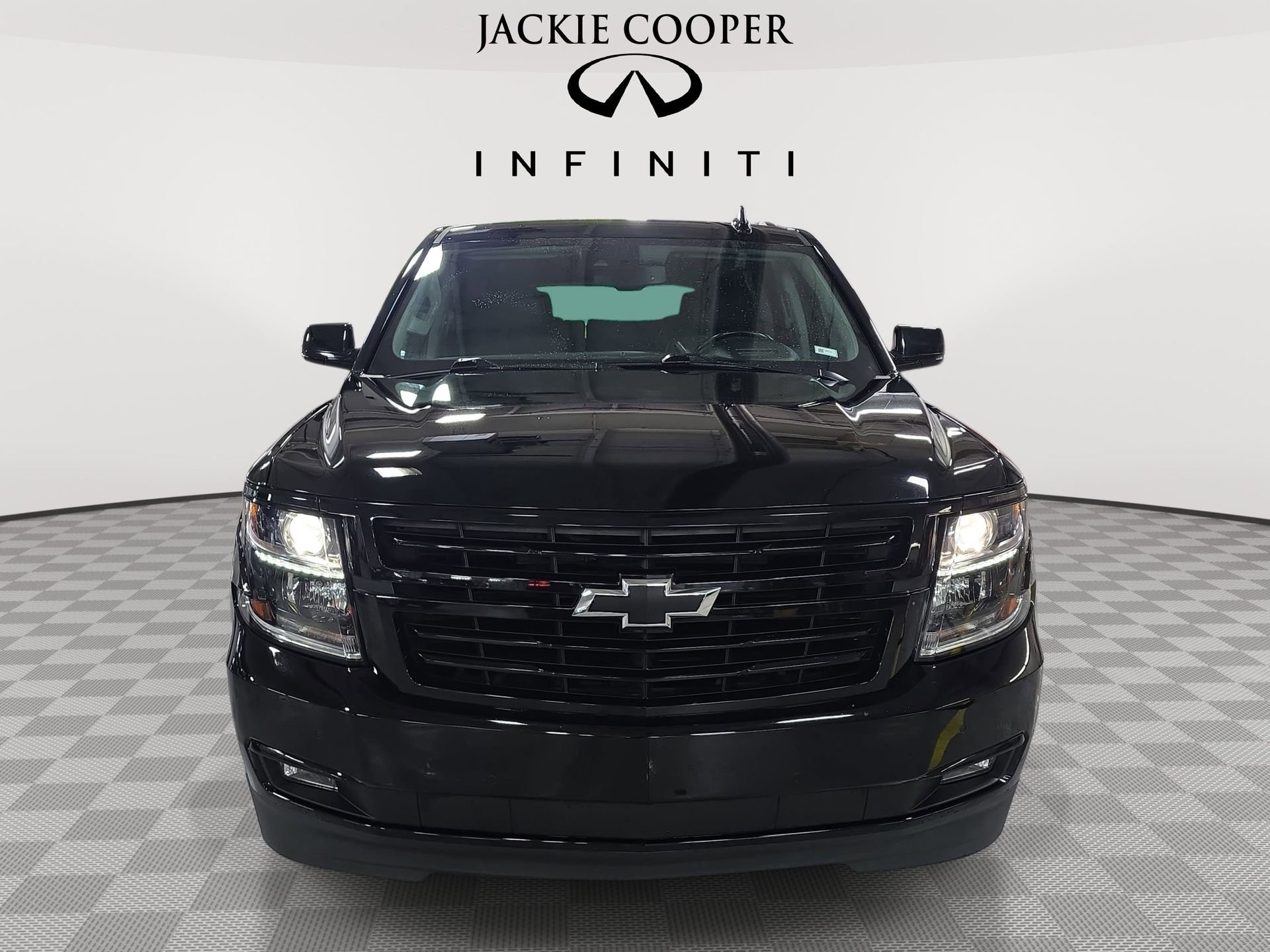 Used 2020 Chevrolet Tahoe Premier w/ 6.2L Performance Package AWD/4WD image 2