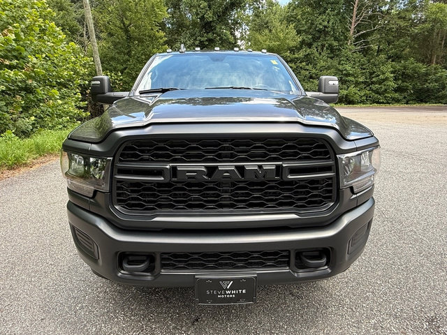 Used 2024 RAM 3500 Tradesman AWD/4WD image 3