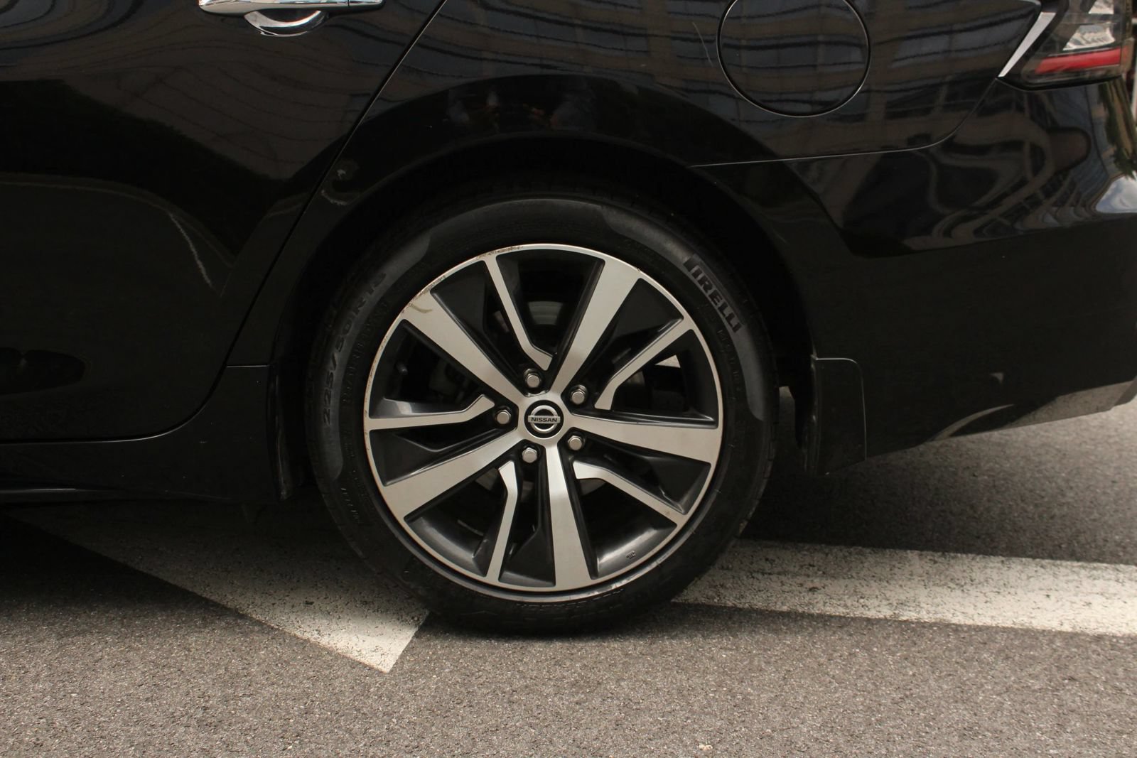 Used 2019 Nissan Maxima 3.5 SV w/ Floor Mat Group FWD image 10