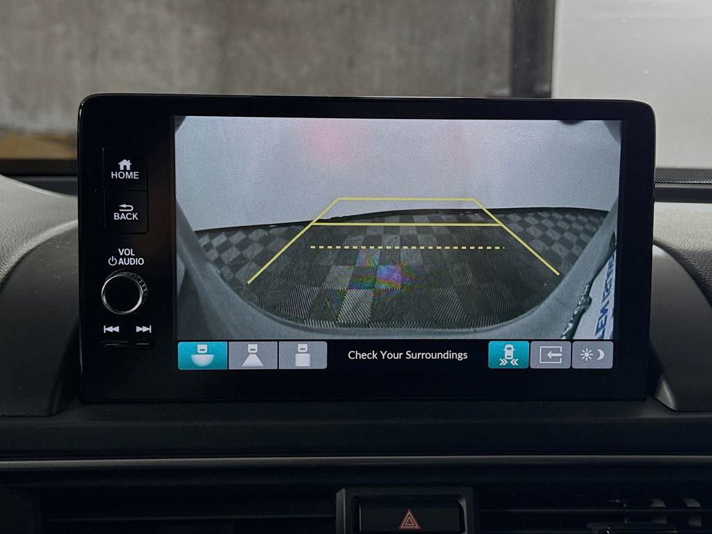 Certified 2023 Honda Pilot Touring image 10