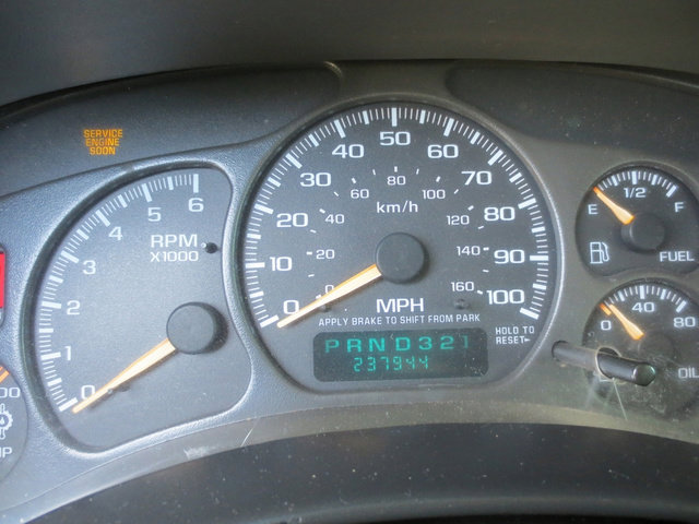 Used 2002 Chevrolet Silverado 2500 LT w/ Off-Road Skid Plate Pkg image 18